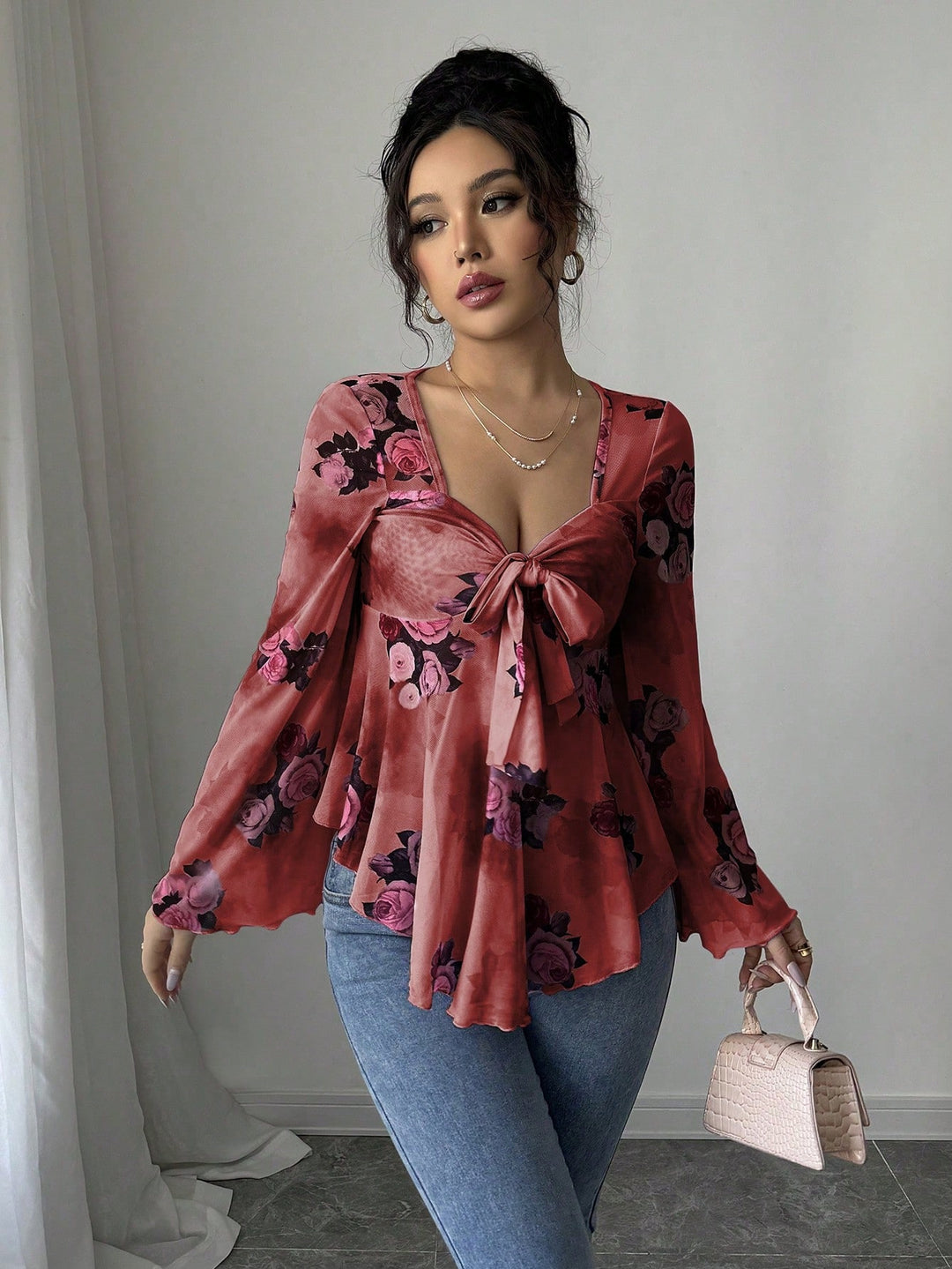 Damen Transparente Chiffon-Babydoll-Bluse mit Knotenfront und floralem Allover-Print Shop Nory