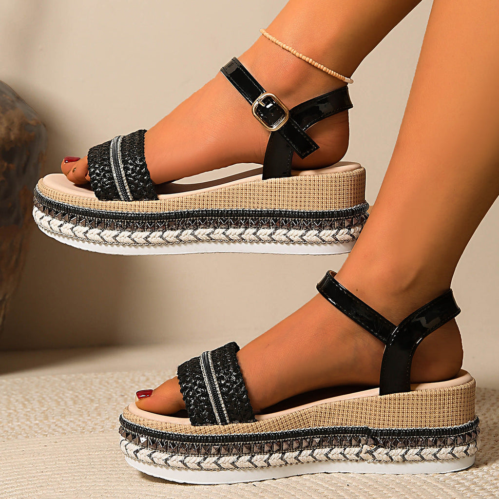Damen Wedge-Sandaletten mit verstellbarem Riemendesign und dekorativem Akzent