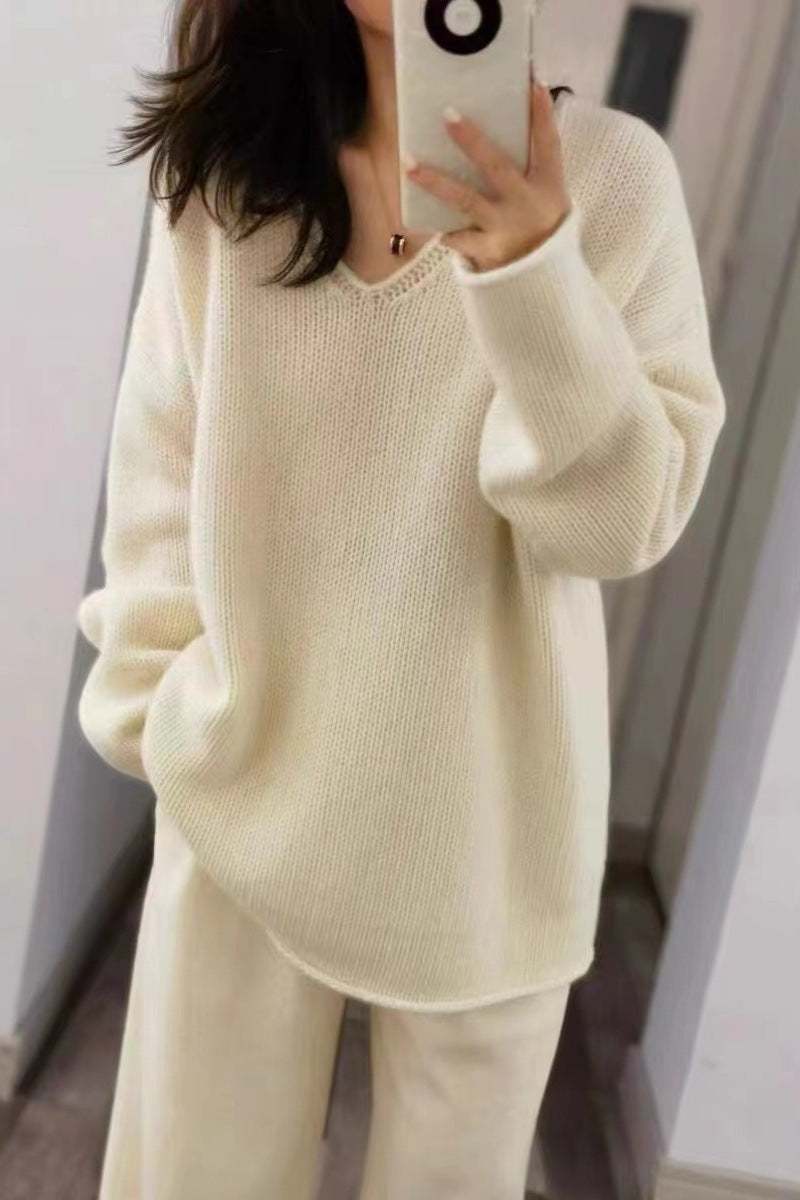 Damen Oversize V‑Ausschnitt Pullover im Mohair‑Look mit überschnittener Schulter und gerundetem Saum Shop Nory