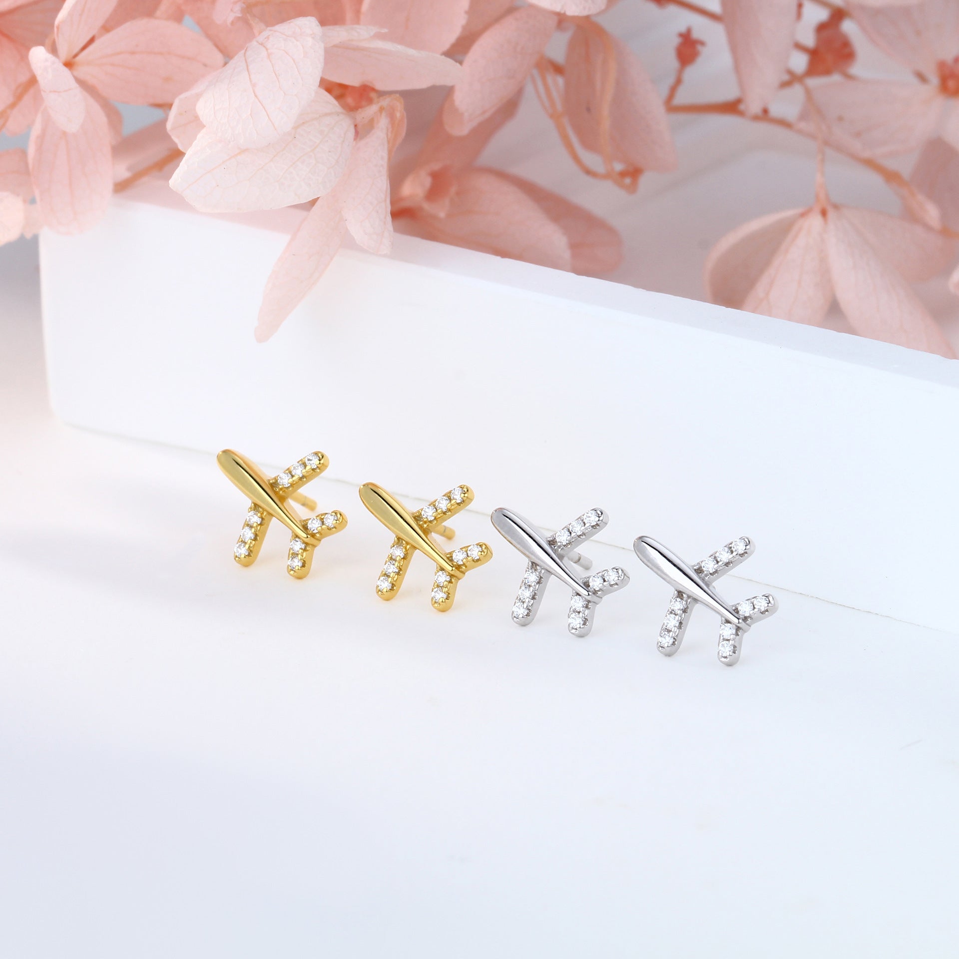 Damen Ohrstecker im modernen Flugzeug-Design mit funkelnden Strasssteinen Shop Nory