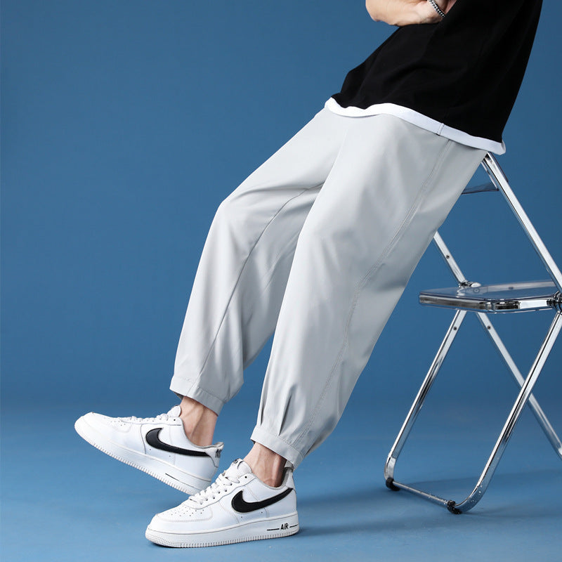 Herren weite technische Jogginghose mit elastischem Bund, gekräuseltem Beinabschluss und atmungsaktivem Stretchmaterial Shop Nory