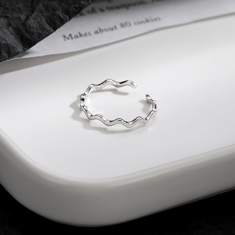 Damen zierlicher Ring mit wellenförmigem Design Shop Nory
