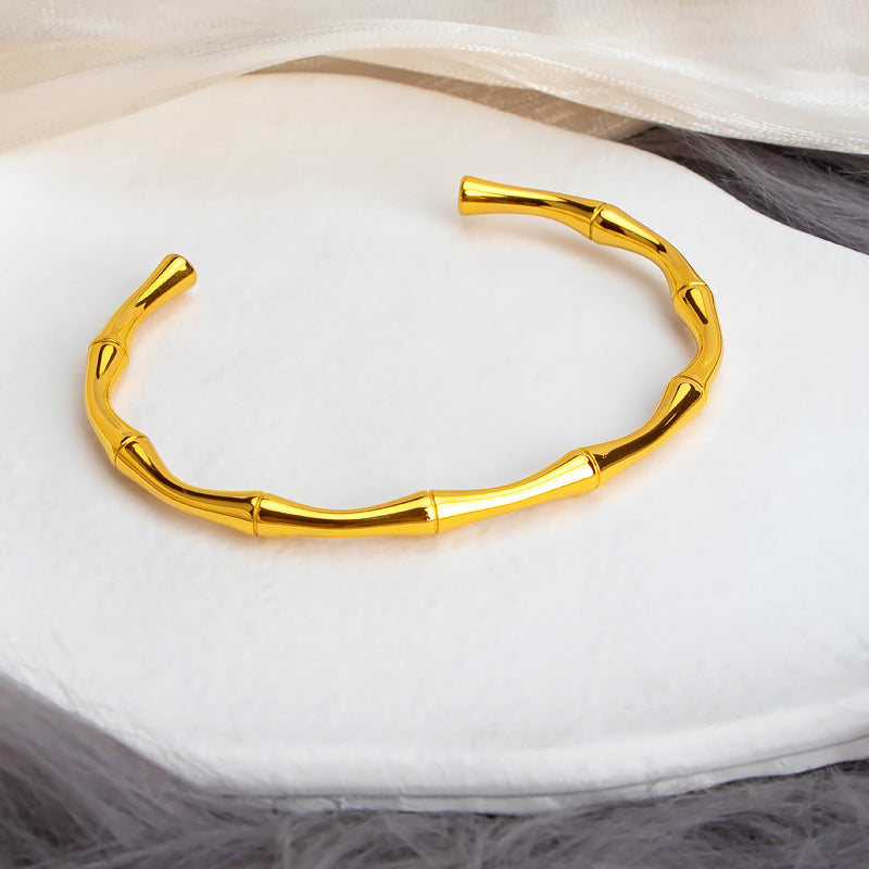 Damen eleganter Armreifen im modernen Bambusdesign Shop Nory