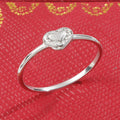 Damen Ring mit herzförmigem Design und funkelnden Akzenten Shop Nory