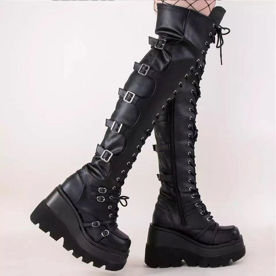 Damen Überknie Stiefel mit Schnallen-Detail und robustem Plateau