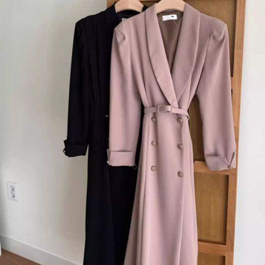 Damen Doppelreihiges Maxi‑Mantelkleid mit Taillengürtel und betonten Schultern Shop Nory