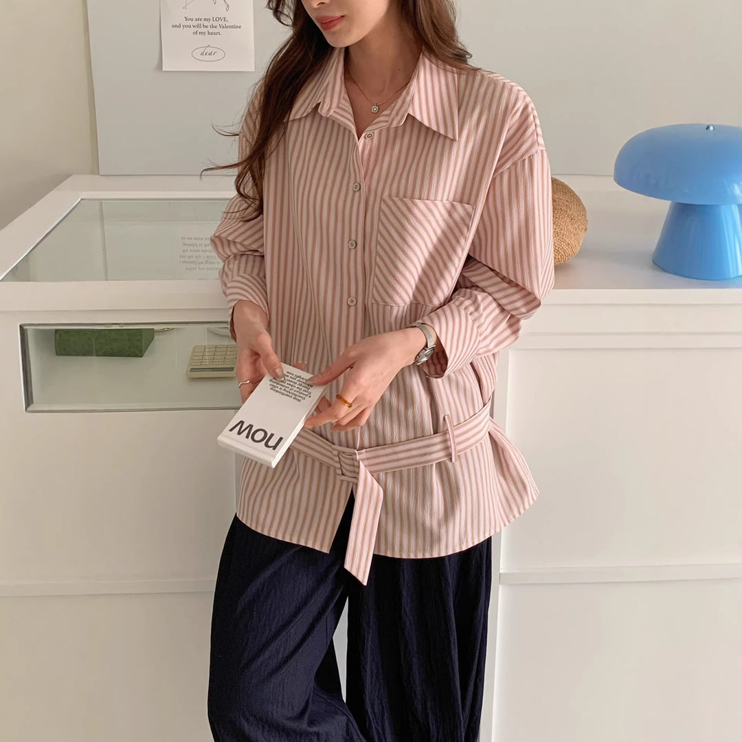 Damen Elegante gestreifte Bluse mit Gürtel Shop Nory