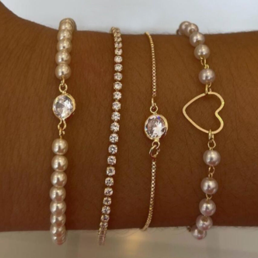 Damen Armband-Set mit eleganten Perlen- und Kristallakzenten Shop Nory