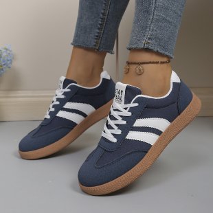 Damen Retro Sneaker mit Gummisohle, Velours‑Details und markanten Seitenstreifen Shop Nory