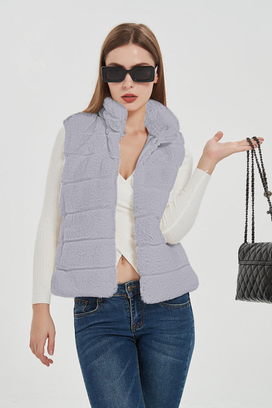 Damen Steppweste mit hohem Kragen und trendigem Schnitt Shopnory