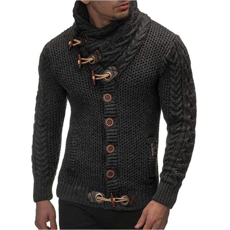 Herren nan Strickcardigan mit hohem Schalkragen, Zopfmuster und Knebelverschlüssen Shop Nory