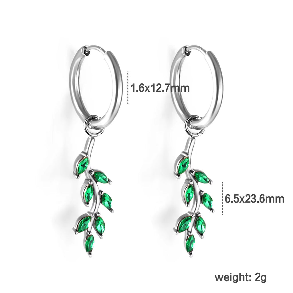 Damen Hängende Ohrstecker mit funkelndem dreieckigem Anhänger aus hochwertigem Edelstahl Shop Nory