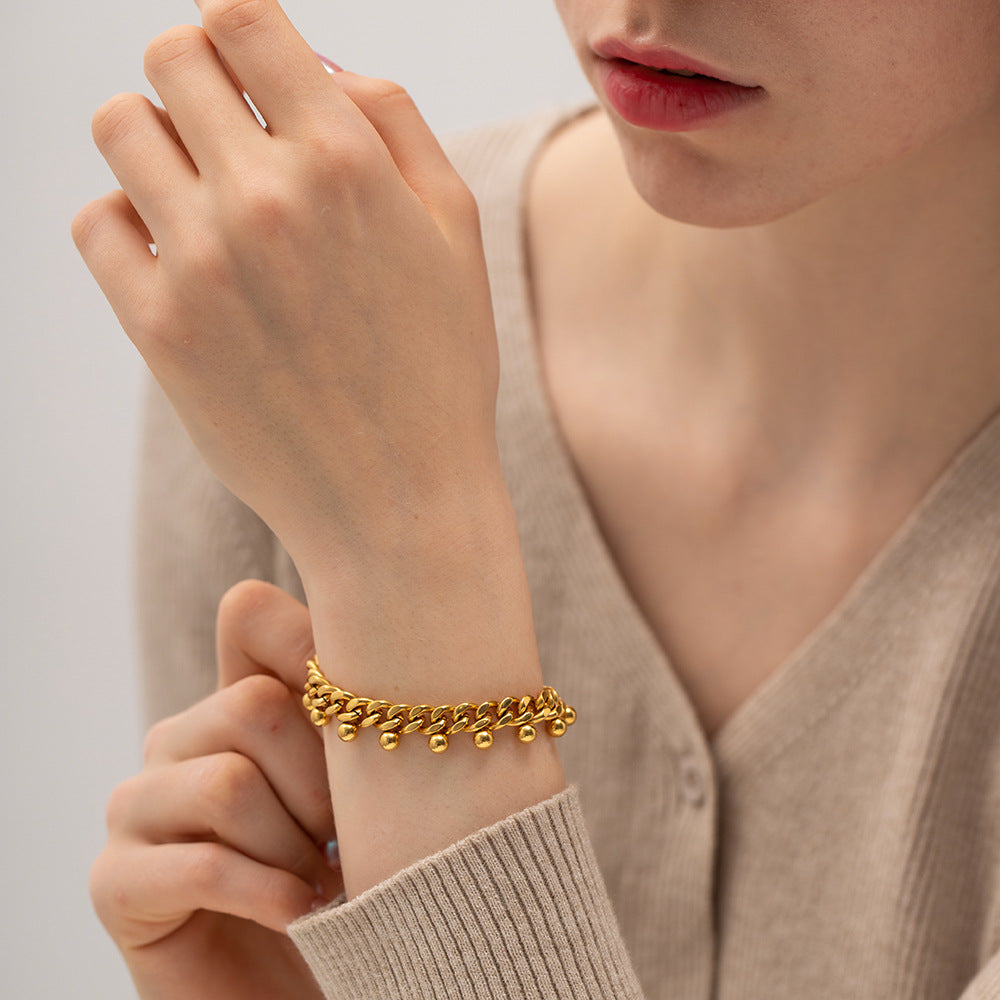 Damen Armband mit elegantem Gliederdesign und stilvollen Perlenakzenten Shop Nory