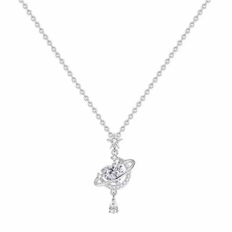 Damen Halskette mit planetarischem Anhänger und funkelnden Zirkonia Shop Nory