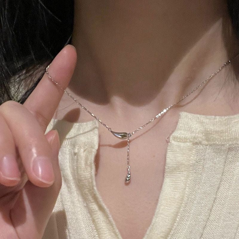 Damen Y-förmige Kette mit exquisiten Wasserfall-Anhängern Shop Nory