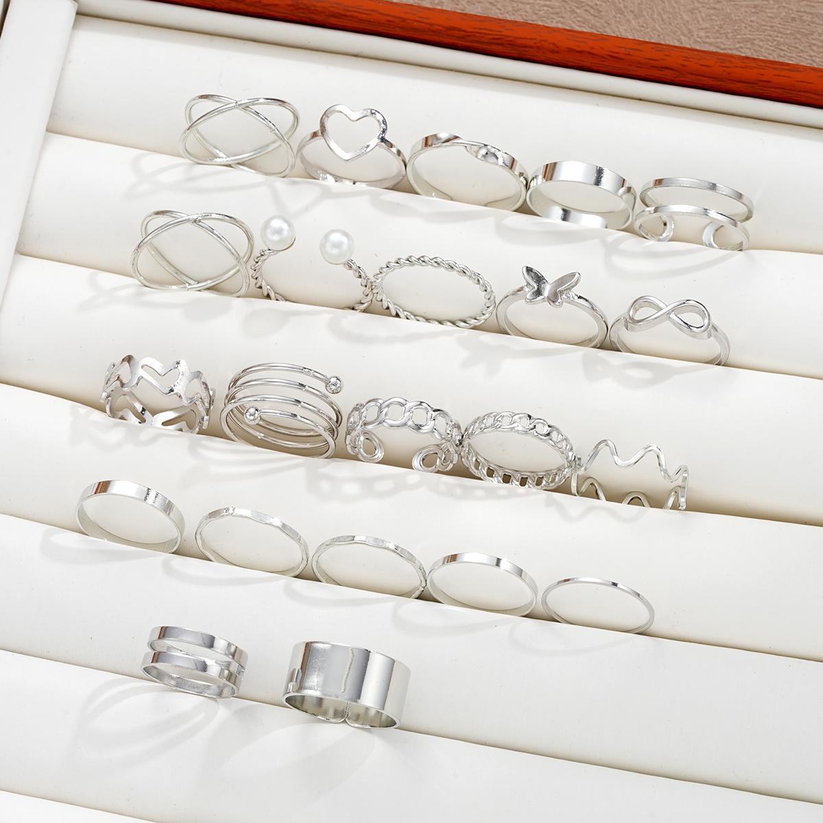 Damen vielseitiges Schmuckset aus verschiedenen Ring- und Halsketten-Designs Shop Nory