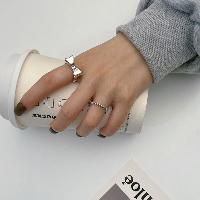Damenring mit modernem, kugelförmigem Design Shop Nory