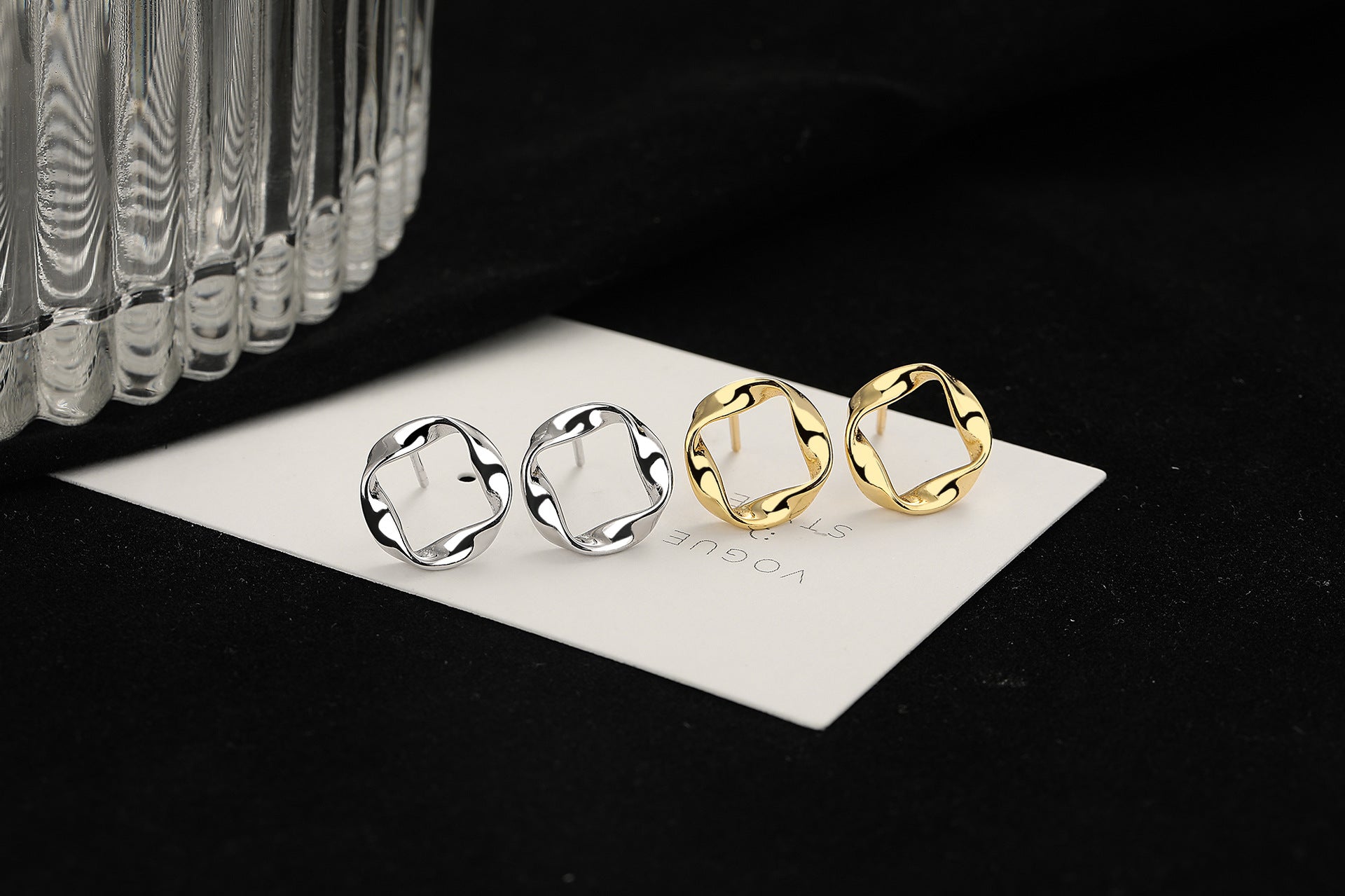 Damen moderne quadratische Ohrringe Shop Nory