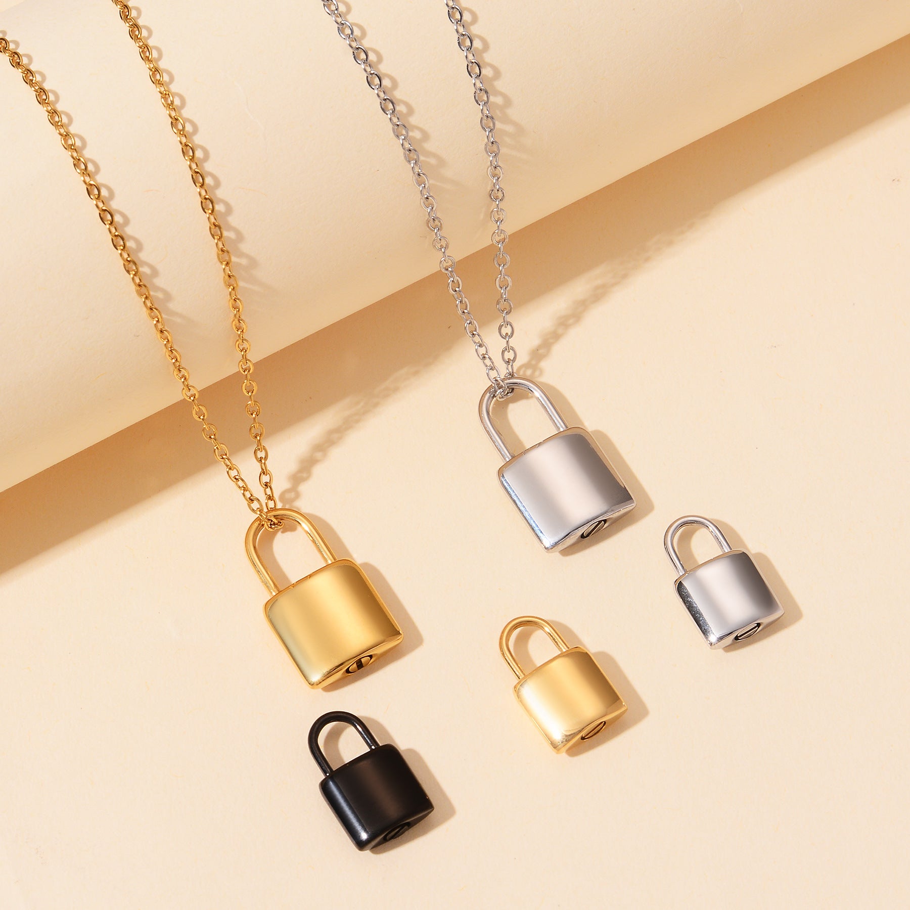 Damen Kette mit Vorhängeschloss-Anhänger Shop Nory