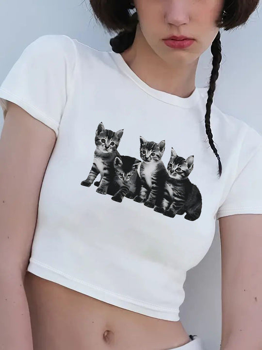 Damen Crop-T-Shirt mit kreativem Motiv und figurbetontem Schnitt Shopnory