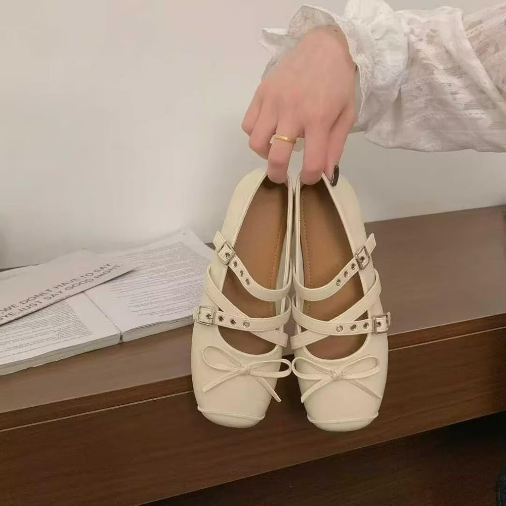 Damen Ballerina-Schuhe mit dekorativen Doppelschnallen und modischen Schleifen