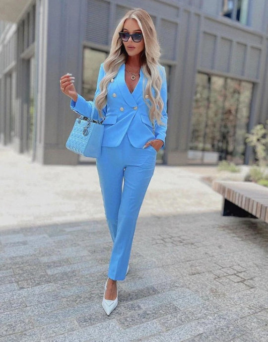 Damen Taillierter Hosenanzug mit tiefem Revers, Slim-Hose und goldenen Zierknöpfen Shop Nory