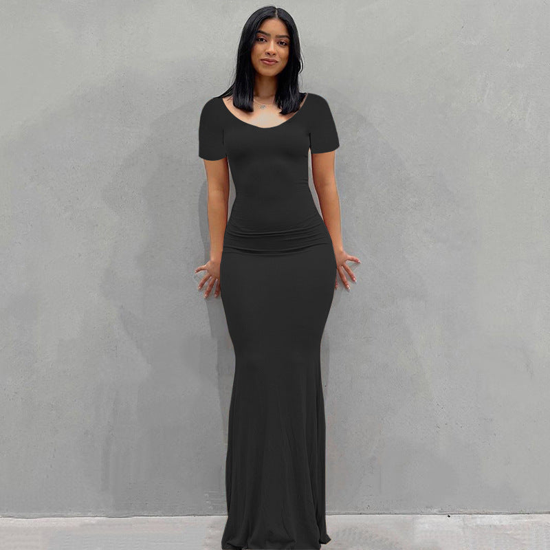 Damen Körperbetontes Maxi‑Jerseykleid mit taillierter Drapierung, langen Ärmeln und ausgestelltem Saum Shop Nory
