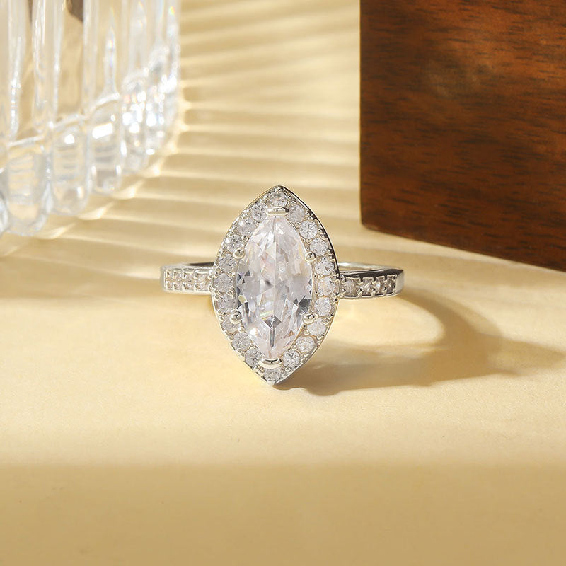 Damen eleganter Verlobungsring mit glitzerndem Zirkonia Shop Nory