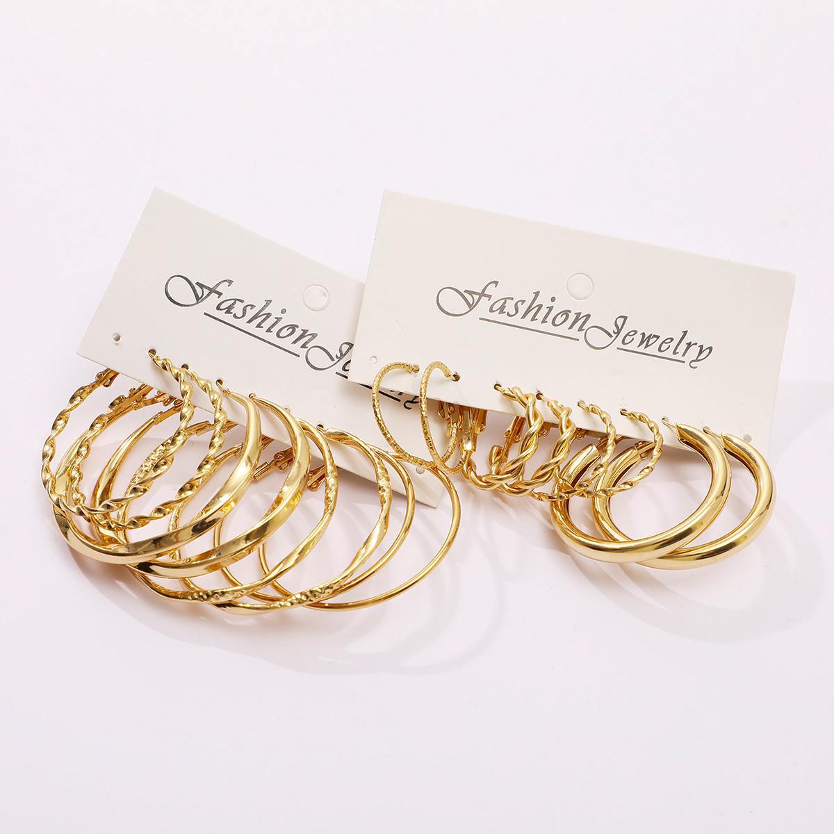 Damen Ohrstecker Set mit eleganten, geschwungenen und dekorativen Designs Shop Nory