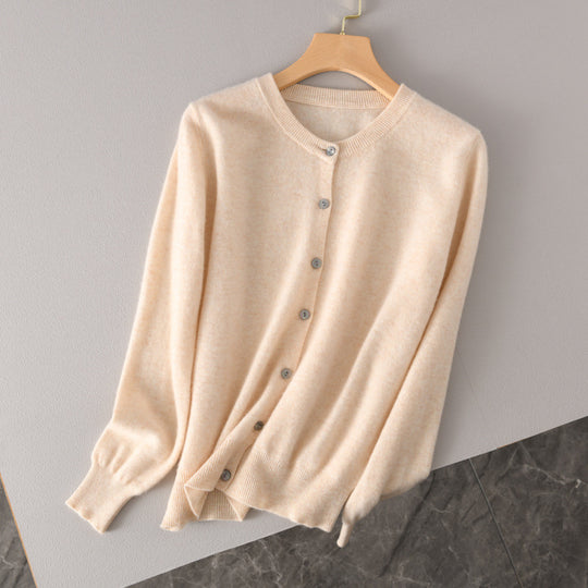 Damen Leichter Rundhals-Knopfcardigan in Kaschmiroptik mit feiner Rippkante und lässiger Silhouette Shop Nory