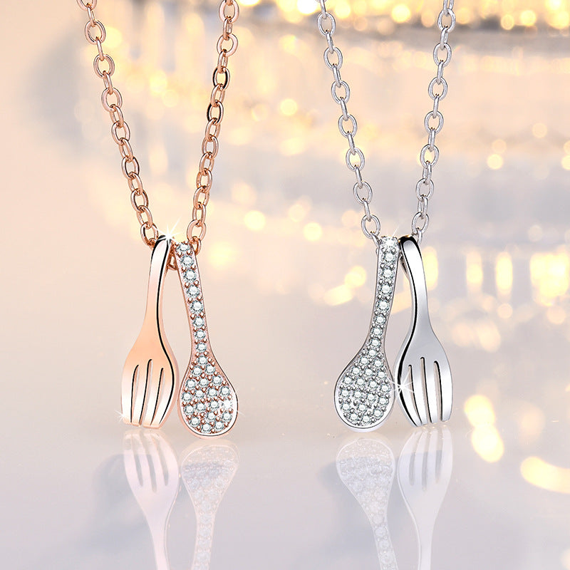 Damen Anhänger-Halskette mit filigranem Gabel- und Löffeldesign Shop Nory