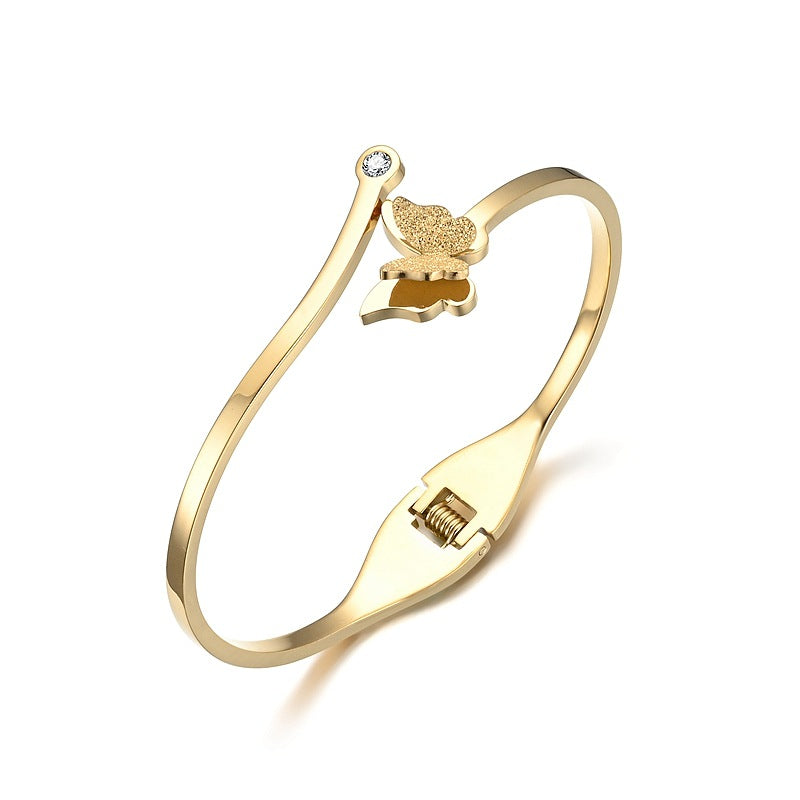 Damen Armreif mit elegantem Schmetterlingsdesign und funkelnden Zirkonia Shop Nory