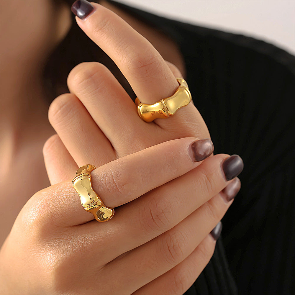 Damenring mit geschwungenem Design aus hochwertigem Edelstahl Shop Nory