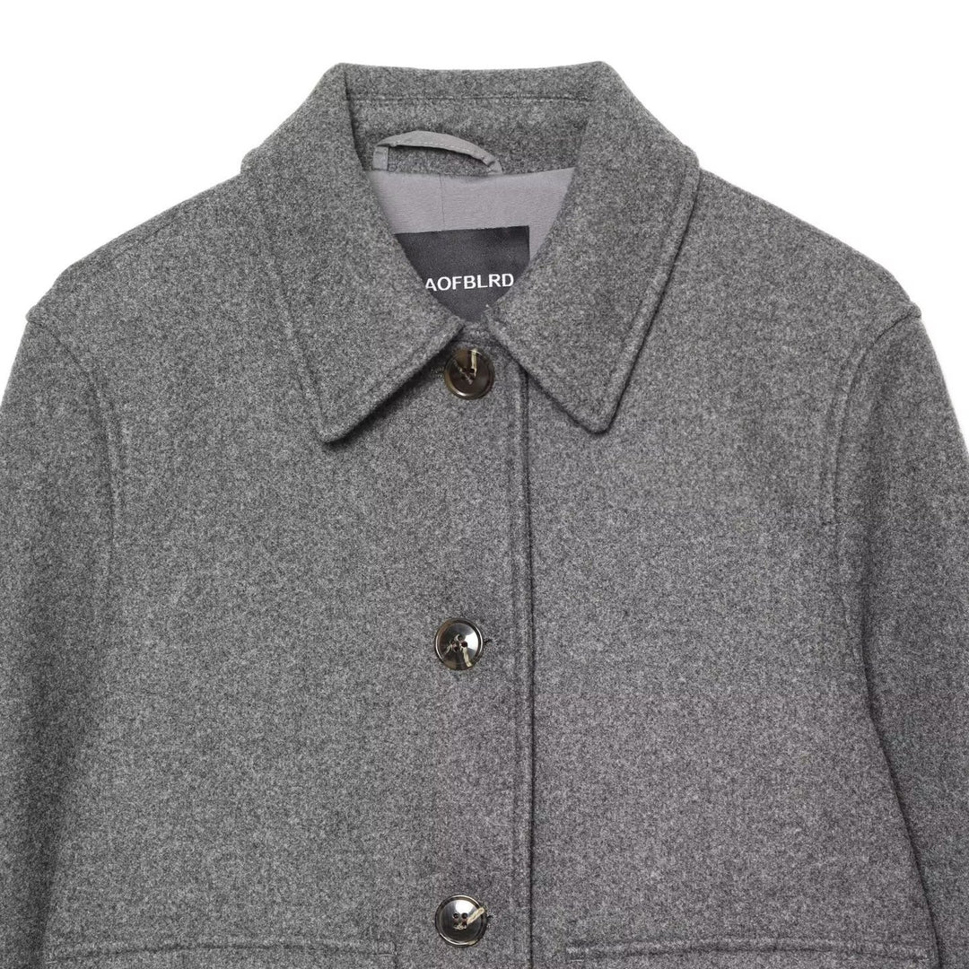 Damen Kurzjacke aus Wollmix mit Hemdkragen, aufgesetzten Pattentaschen und kastiger Cropped‑Silhouette Shop Nory