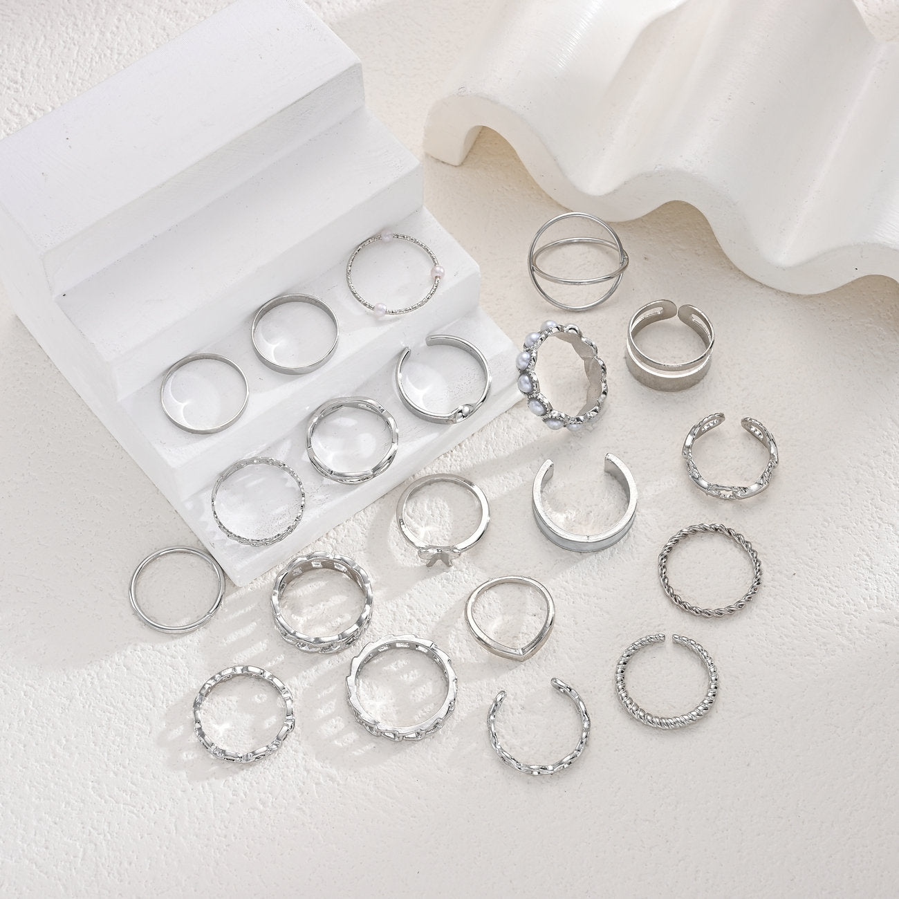 Damen Ring-Set mit variierenden Designs und elegantem Finish Shop Nory