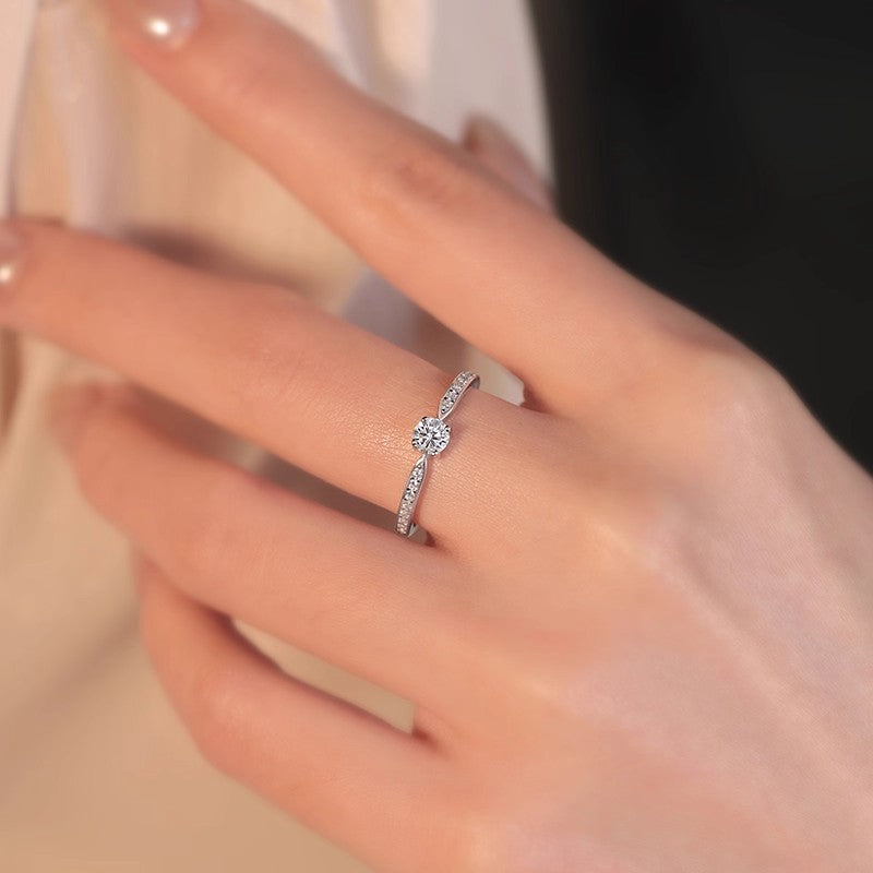 Damen eleganter Zirkonia Solitärring mit filigraner Fassung Shop Nory