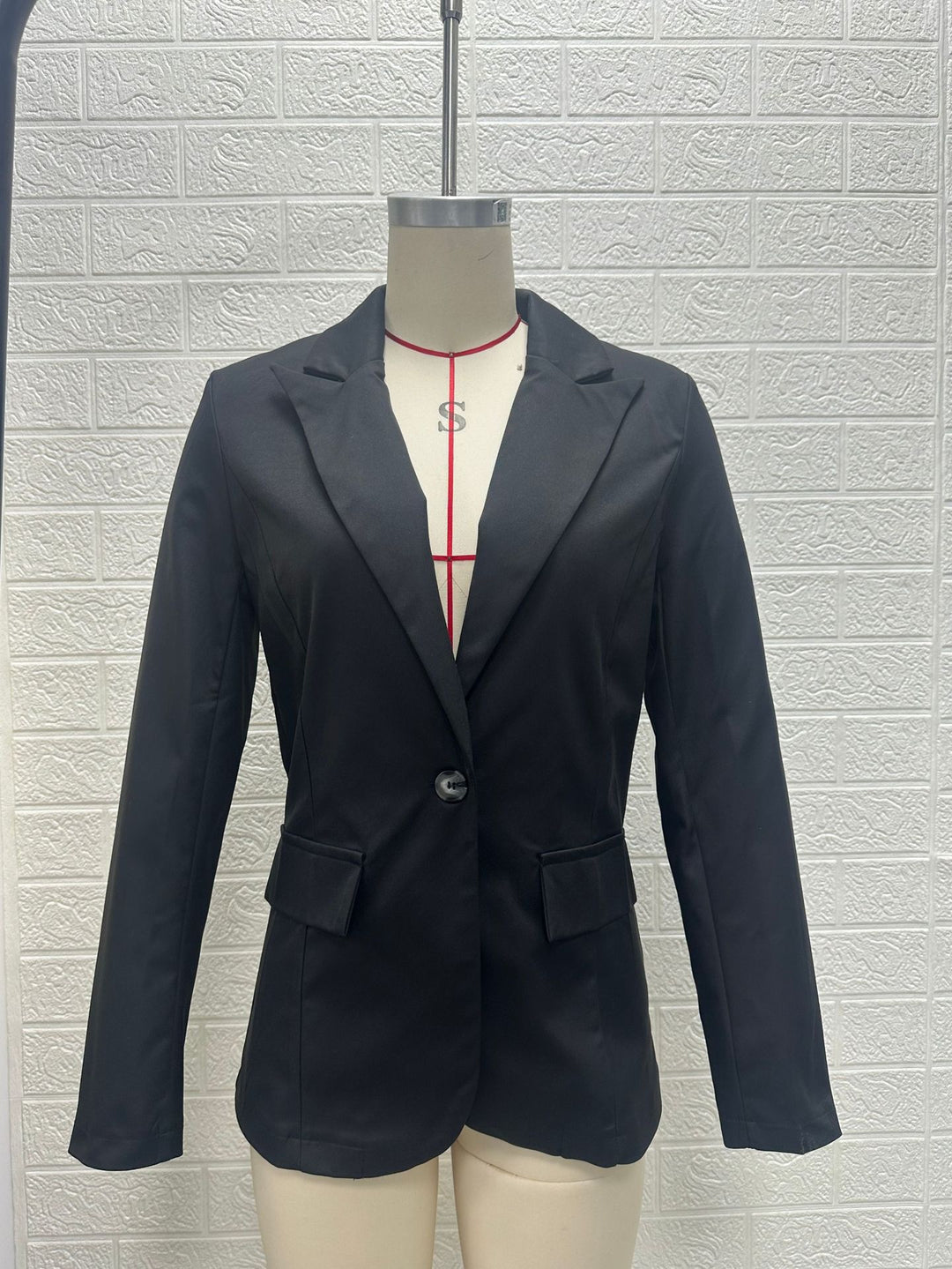 Damen Taillierter Ein-Knopf-Blazer mit Pattentaschen und schmaler Silhouette Shop Nory