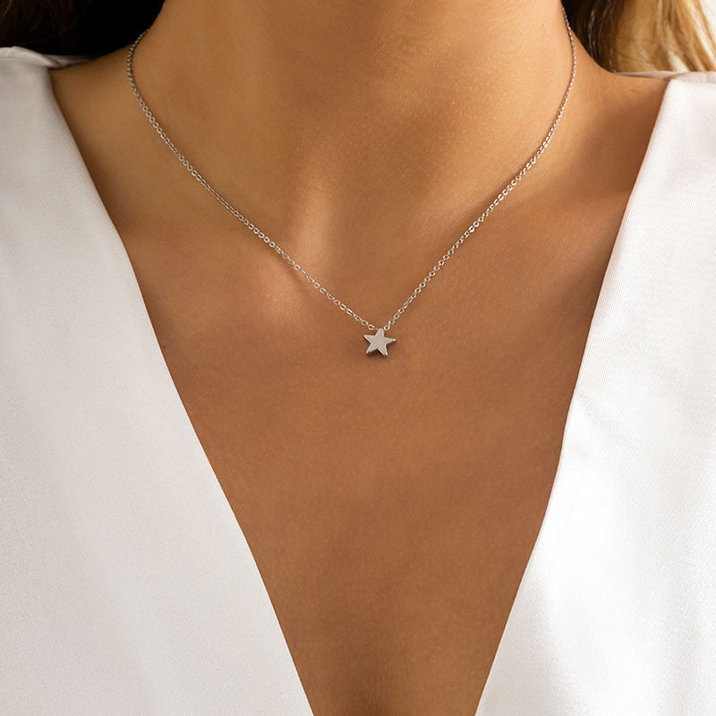 Damen Halskette mit funkelndem Sternanhänger und zarter Gliederkette Shop Nory