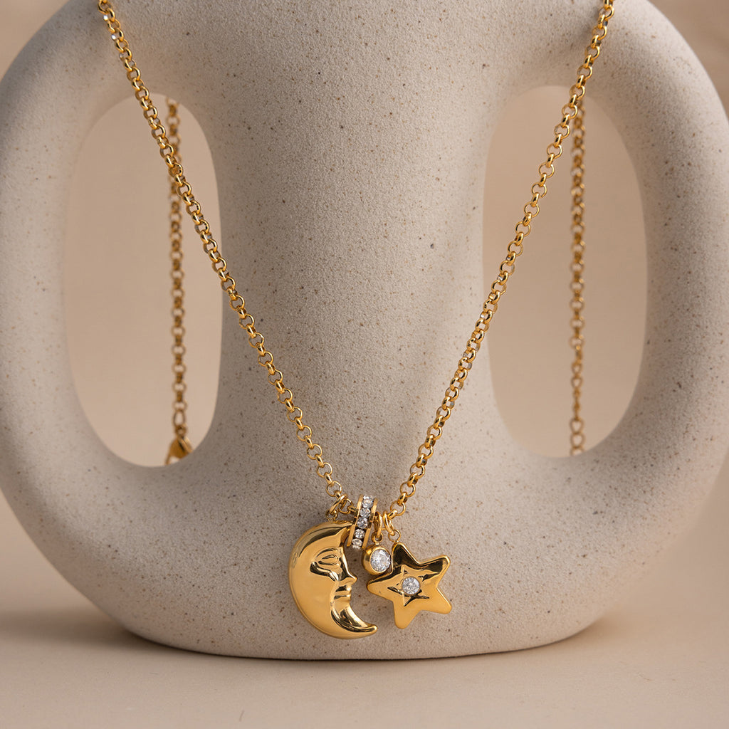 Damen Halskette mit funkelndem Mond- und Stern-Anhänger aus hypoallergenem Edelstahl Shop Nory