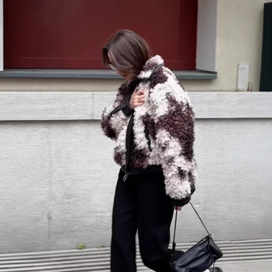 Damen Kurzblouson aus lockigem Bouclé‑Fauxfur mit Lederoptik‑Besatz Shop Nory