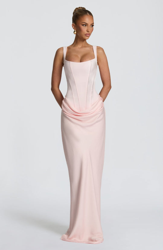 Damen Elegantes Maxikleid mit figurbetonendem Schnitt und raffiniertem Faltenwurf