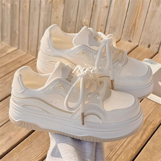 Damen Minimalistische Platform-Sneaker mit gepolstertem Komfortkragen und profilierter Wedgesohle Shop Nory