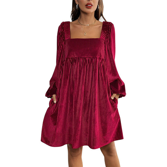 Damen Plissiertes Samt-Babydollkleid mit quadratischem Ausschnitt, Ballonärmeln und Eingrifftaschen Shop Nory