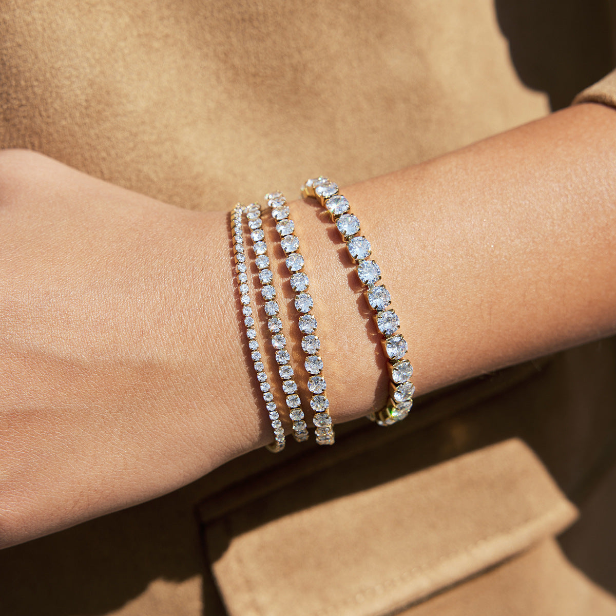 Damen Halskette mit hochwertigem Kristallbesatz aus hypoallergenem Edelstahl Shop Nory