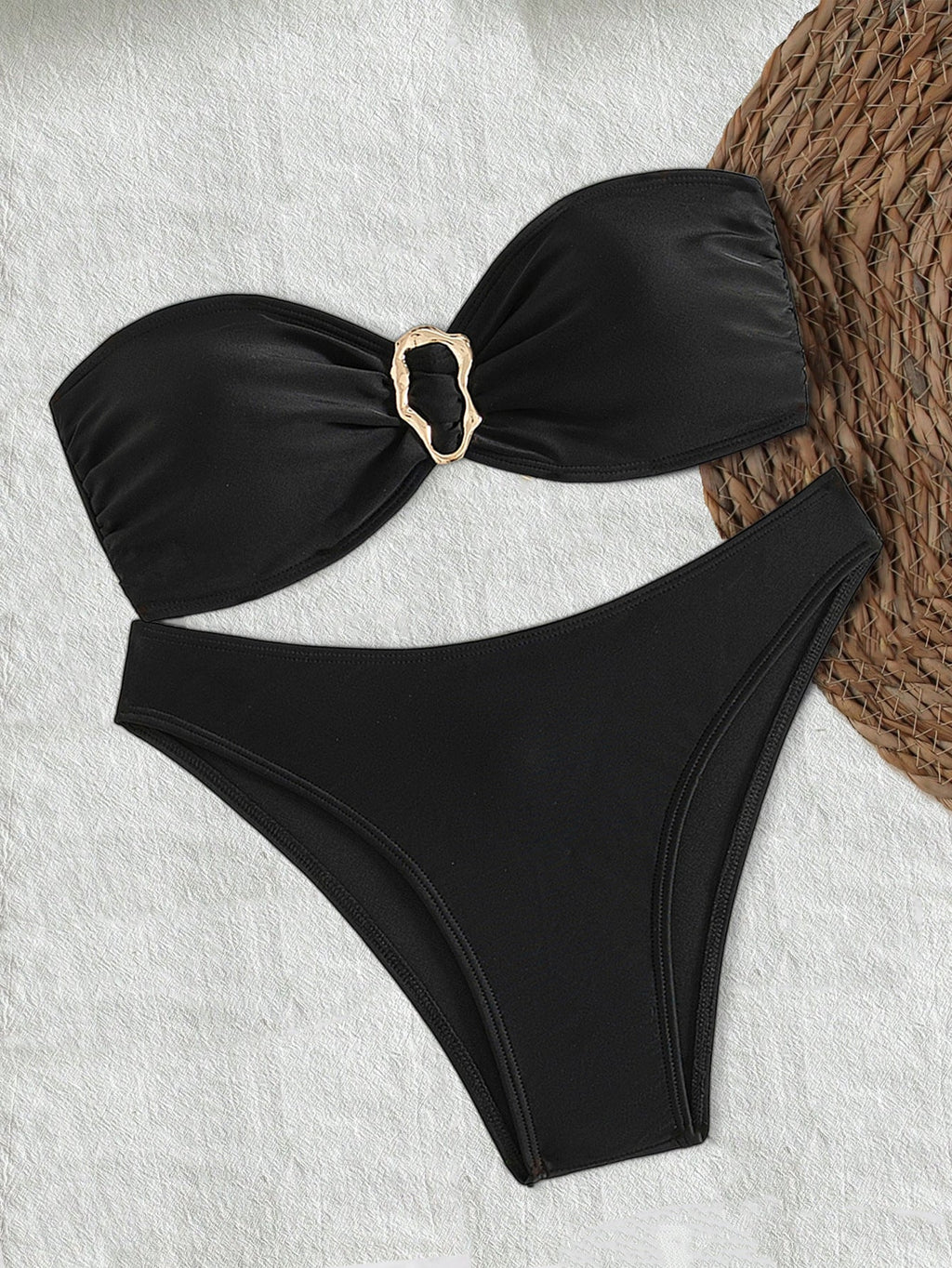 Damen Bandeau-Bikini mit elegantem Verschluss und modischem Design