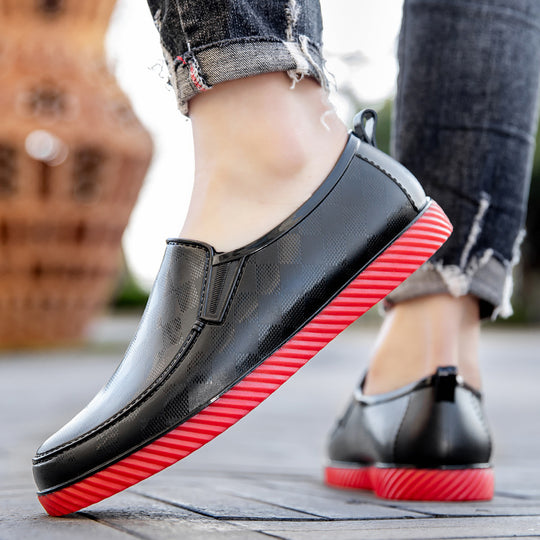 Herren Elegante wasserdichte Slipper mit strukturierter Oberfläche und profilierter Lightweight-Sohle Shop Nory