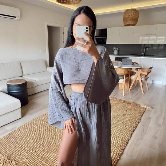 Damen luftiges Set aus cropped Oberteil und hoch geschnittenem Rock