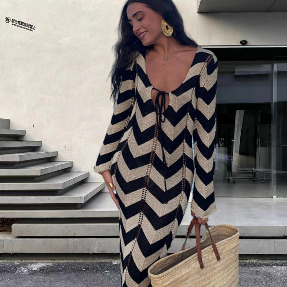 Damen Strick-Maxi-Kleid mit Zickzackmuster und dezenten Cut-Outs