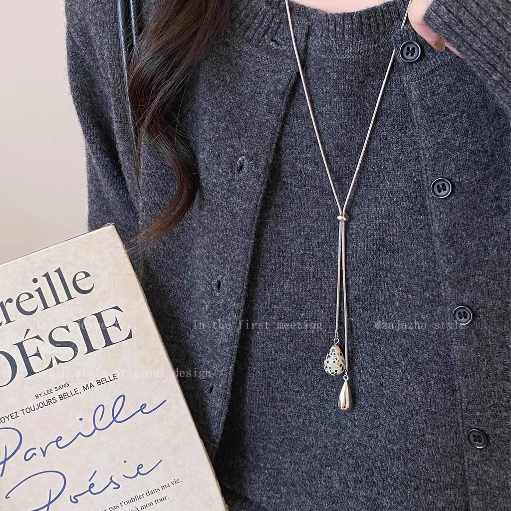 Damen Halskette mit tropfenförmigen Anhängern aus Tigerauge und Edelstahl Shop Nory