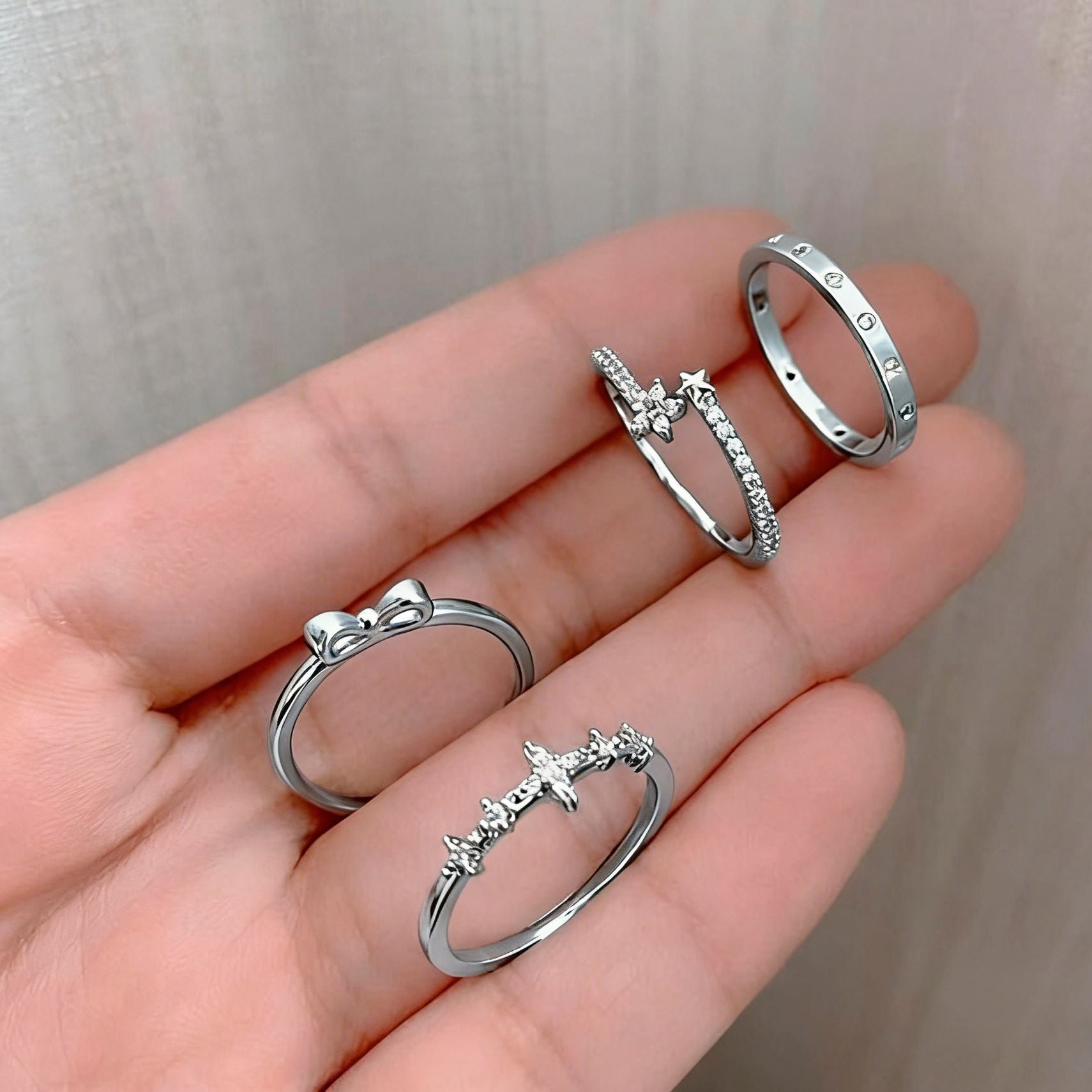 Damen Ring-Kollektion mit verschiedenen Designs und stilvollen Oberflächen Shop Nory